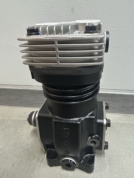 Sprezarka kompresor CNH new holland case mccormick