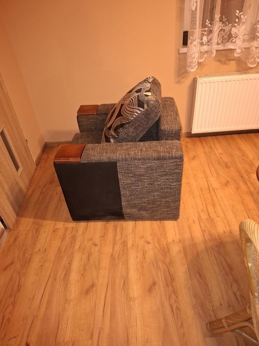 Fotel pokojowy szary