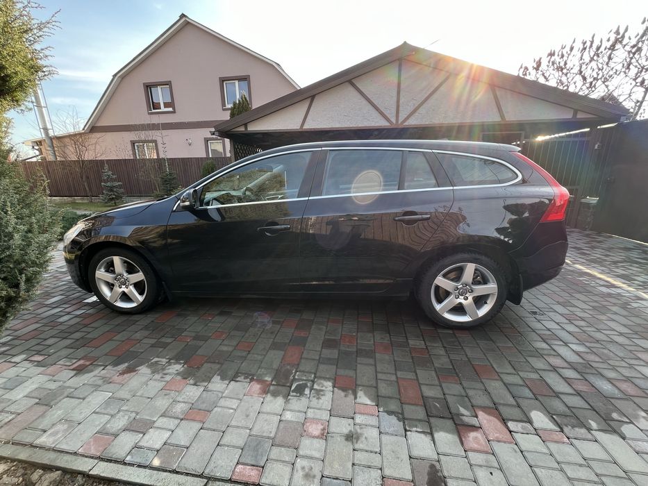 Volvo v60 D3 avtomat