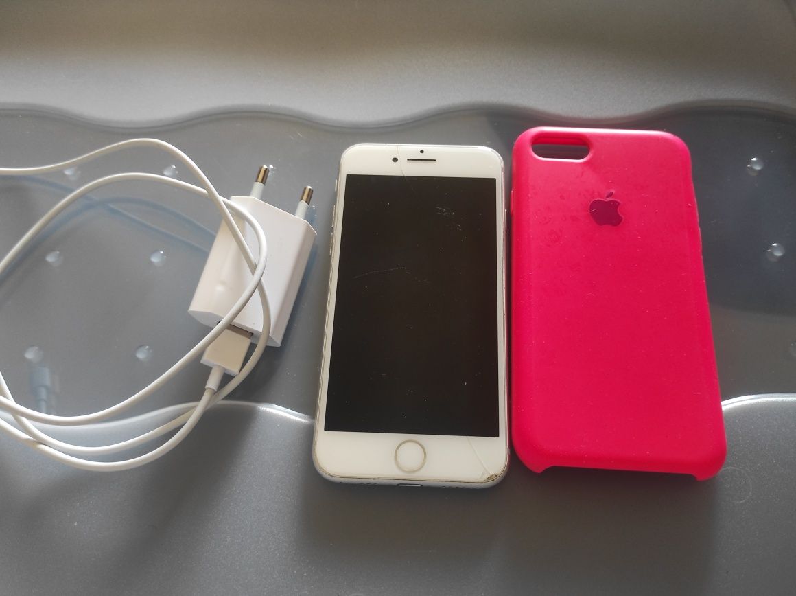 iPhone 8 bateria 81%