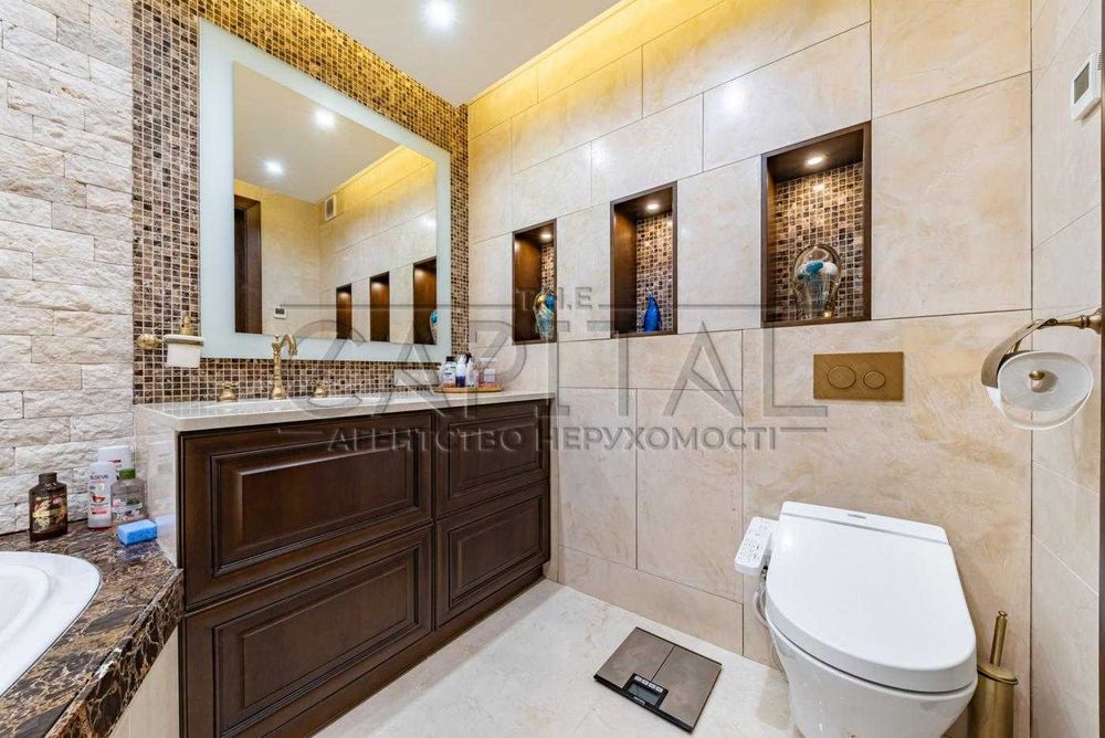 ОРЕНДА Бізнес-клас на висоті: стильна 3-к 108м2 з авторським ремонтом