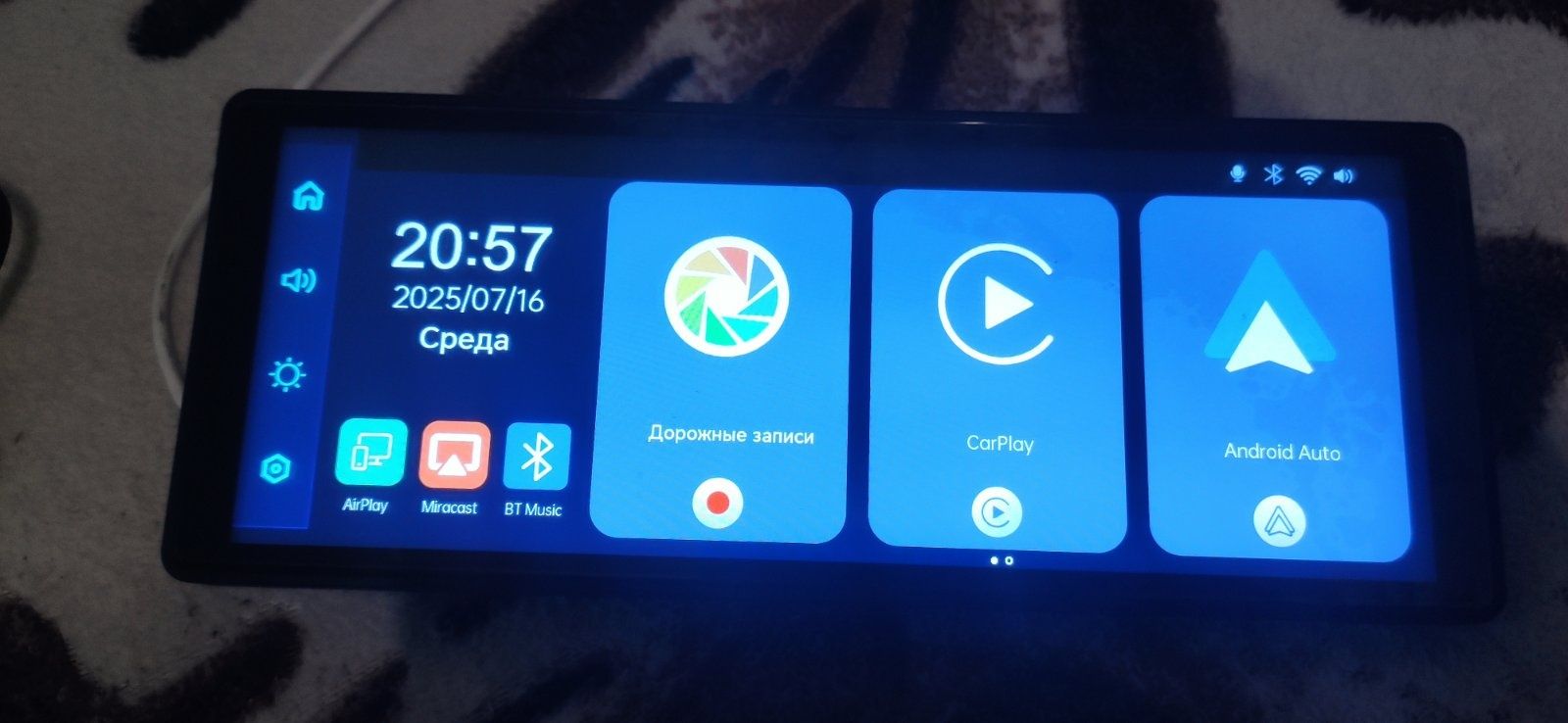 Продам відеореєстратор з carplay