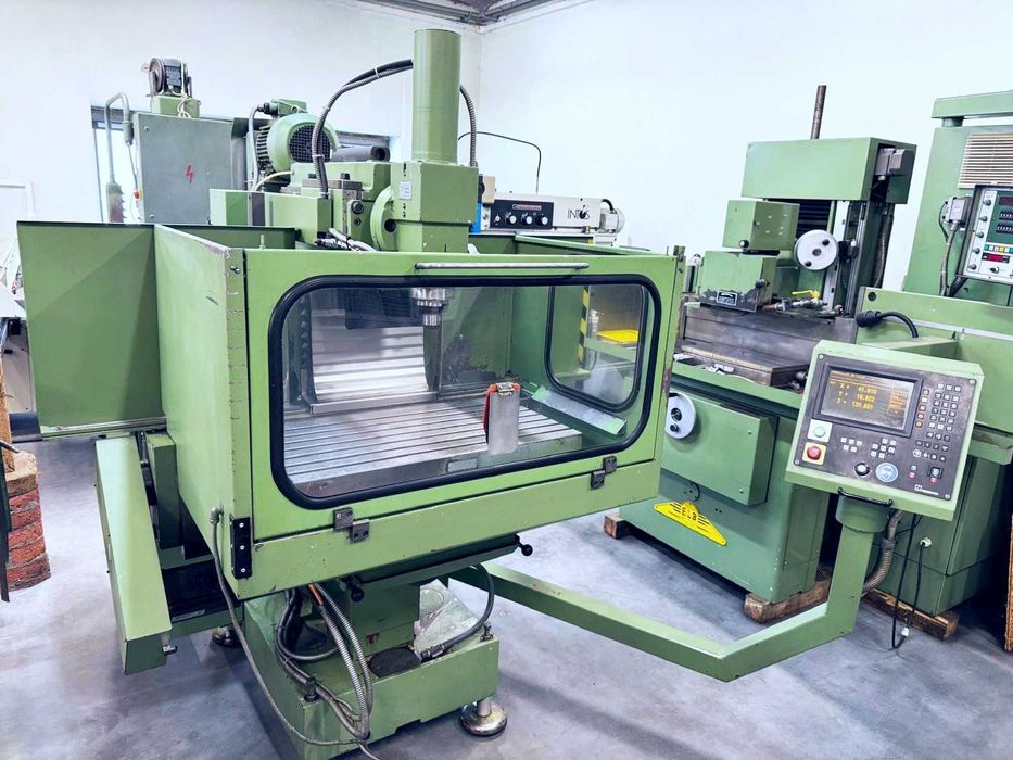 Frezarka uniwersalna AVIA FNF 40C |stan oryginalny | zobacz FILM