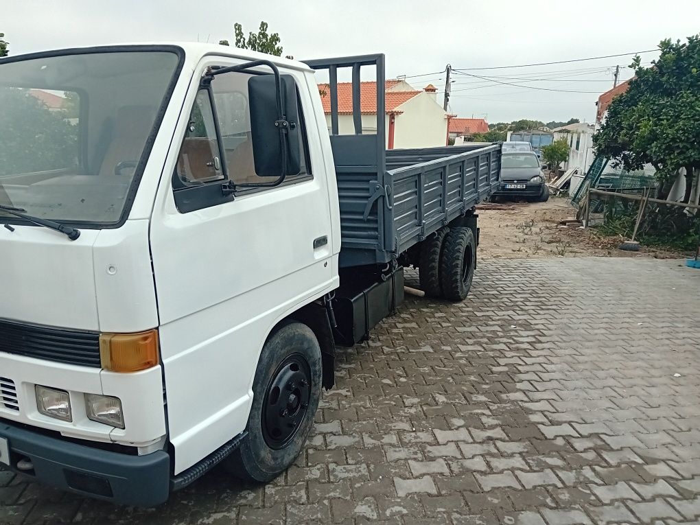 Bedford tribasculante