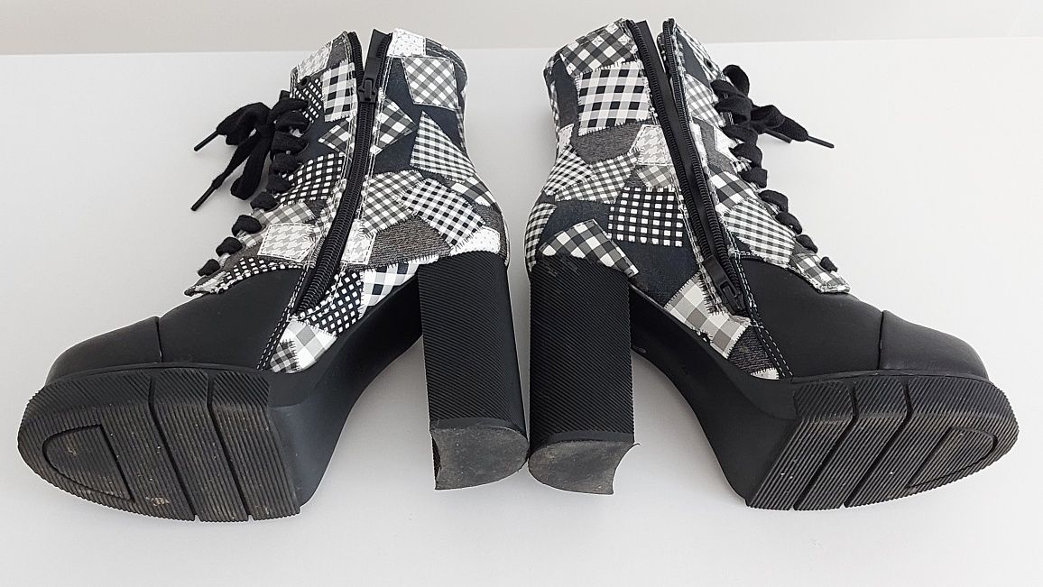 Botki na koturnie black&White vintage wedge shoes
