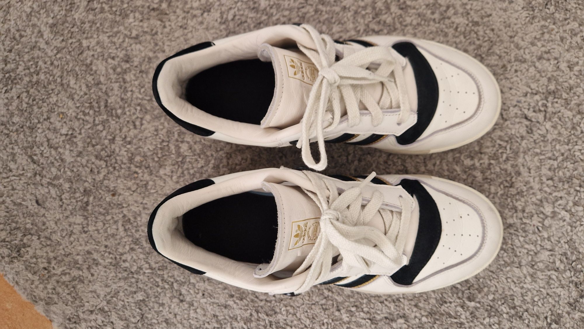 Adidas rivalry 41 1/3
