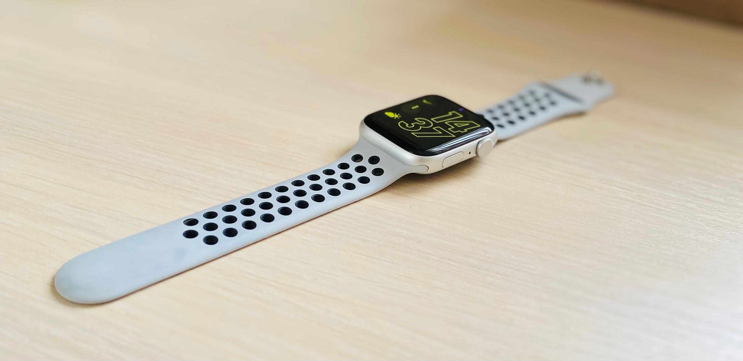 Apple Watch Nike SE 44mm