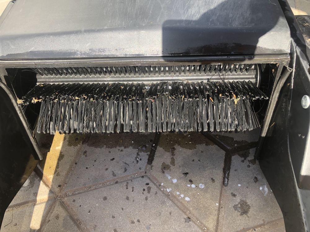 Karcher S750 ручная подметальная машина