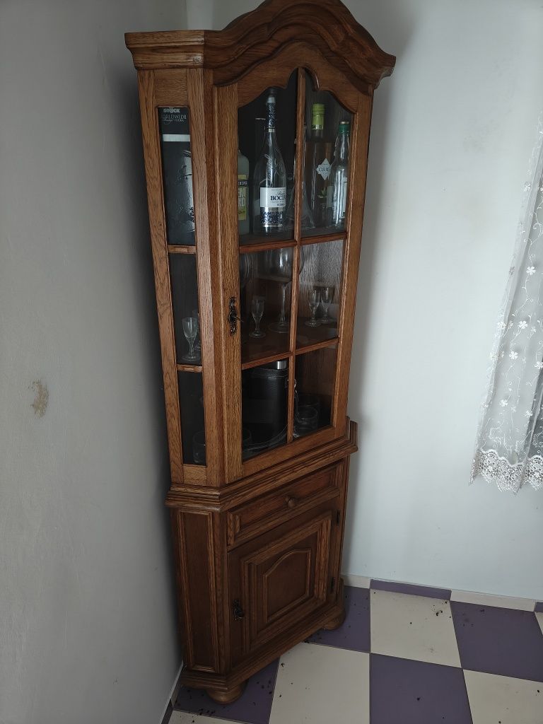 Witryna dębowa narożna