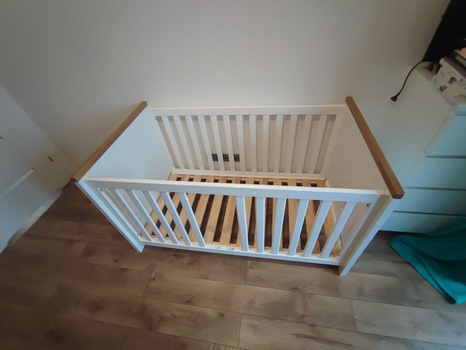Łóżeczko dziecięce BRW