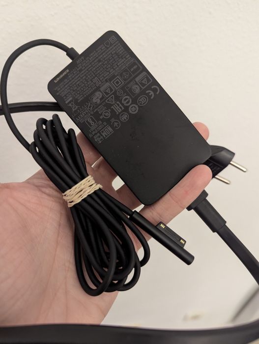 Зарядка Microsoft Surface Pro, Surface Book, Surface laptop (1800)