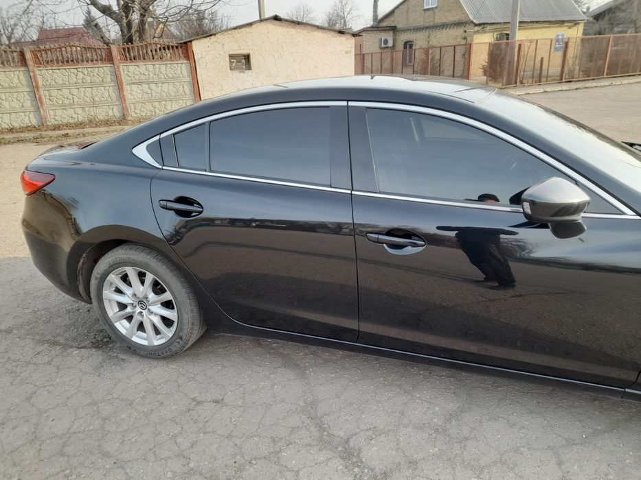 Продам Мазду 6 срочно