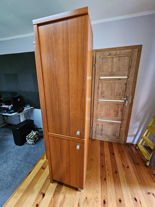 Szafki BRW - Słupek,  z serii vis a vis