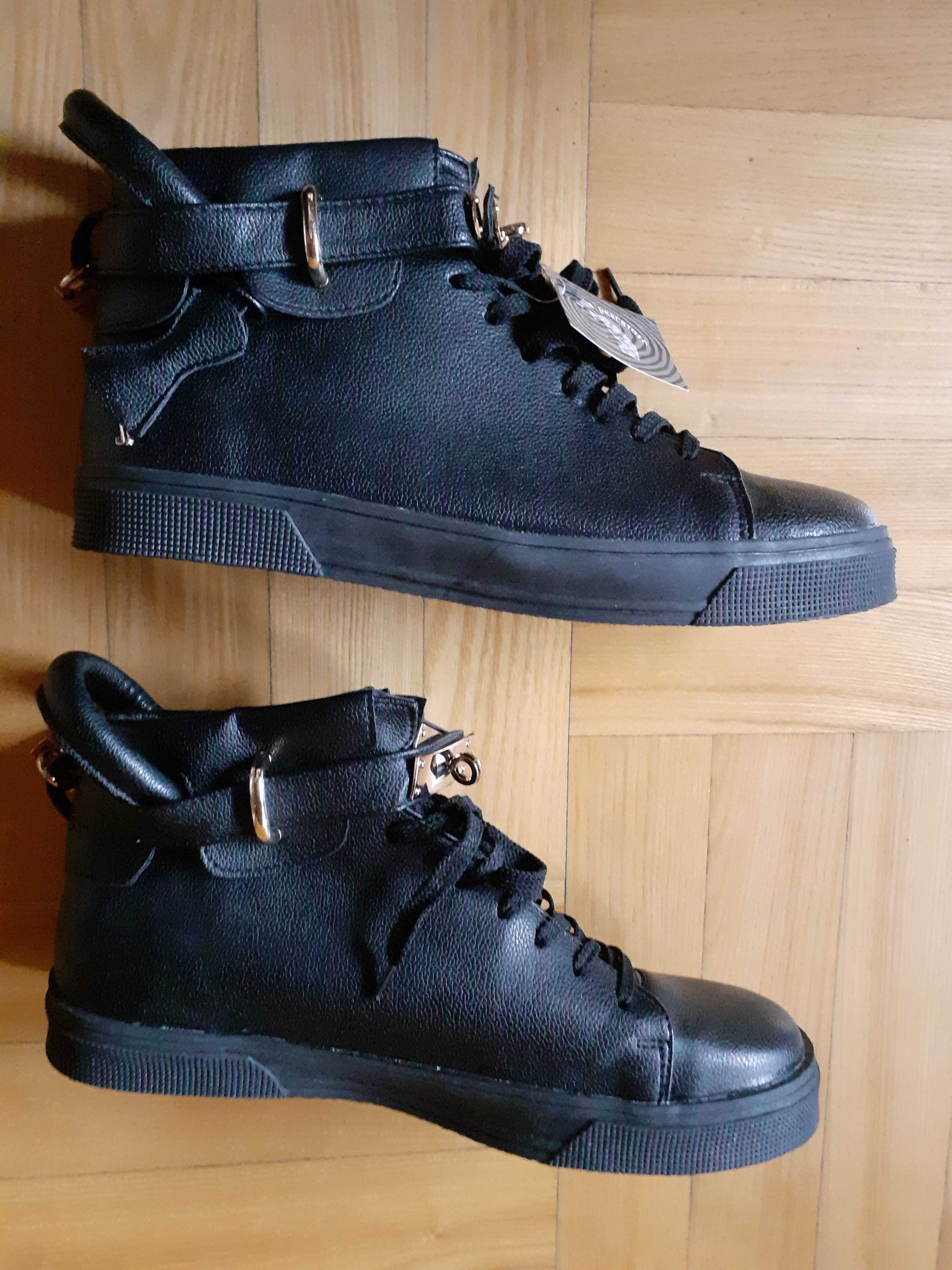 Nowe, czarne buty Martin Pescatore