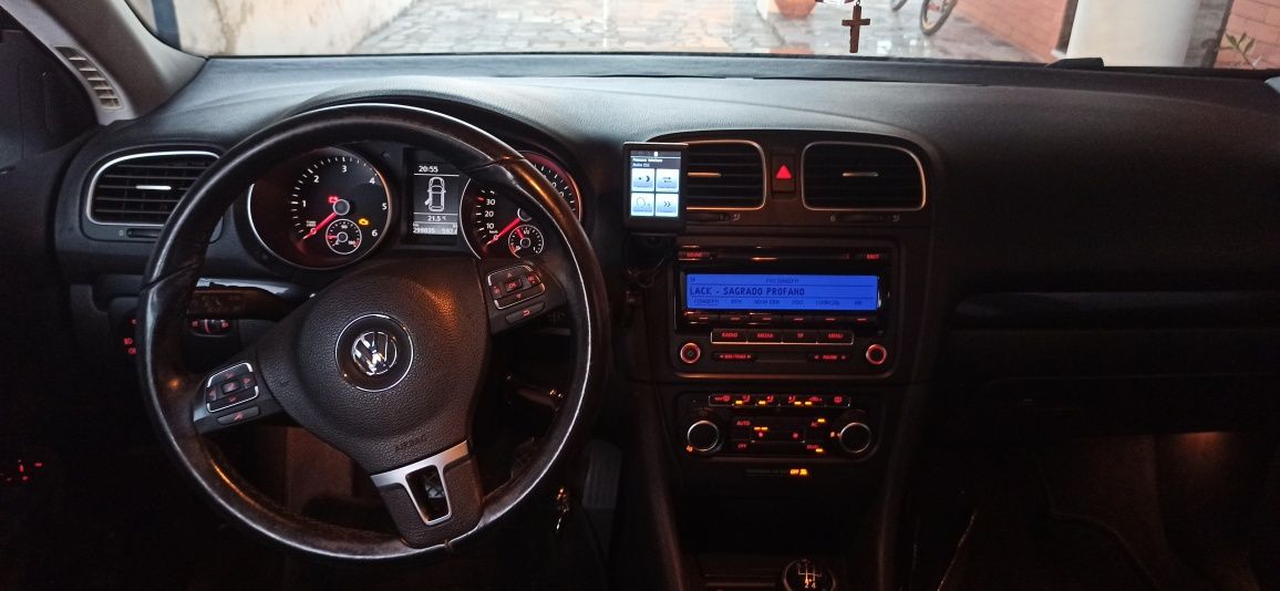 Volkswagen Golf 1.6 TDI 105cv
