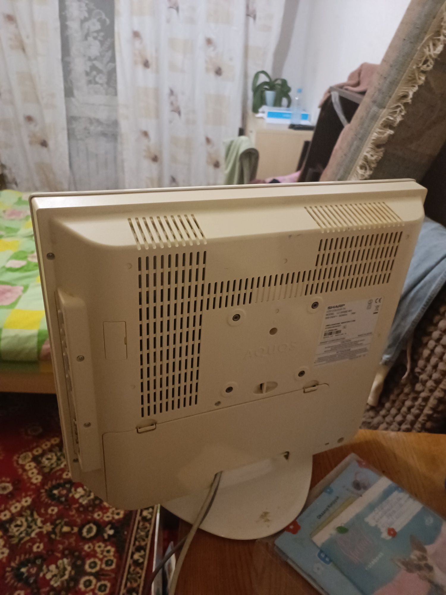 Продам не большой телевизор
