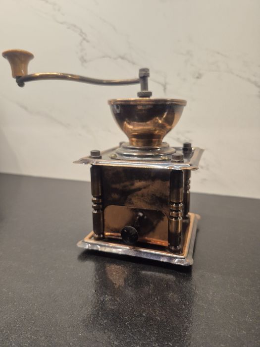 Młynek do kawy metalowy