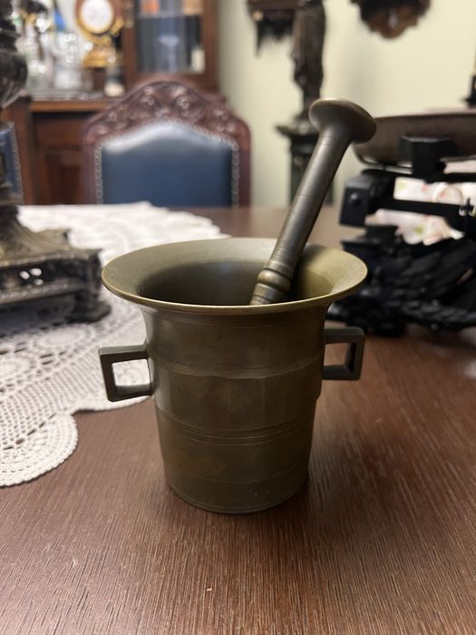 Stary zabytkowy moździerz mosiężny antyk kolekcjonerski