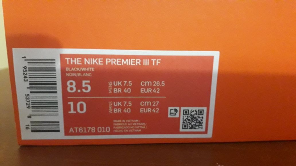 Сороканожки NIKE  PREMIER III TF  AT6178 010   є  всі розміра