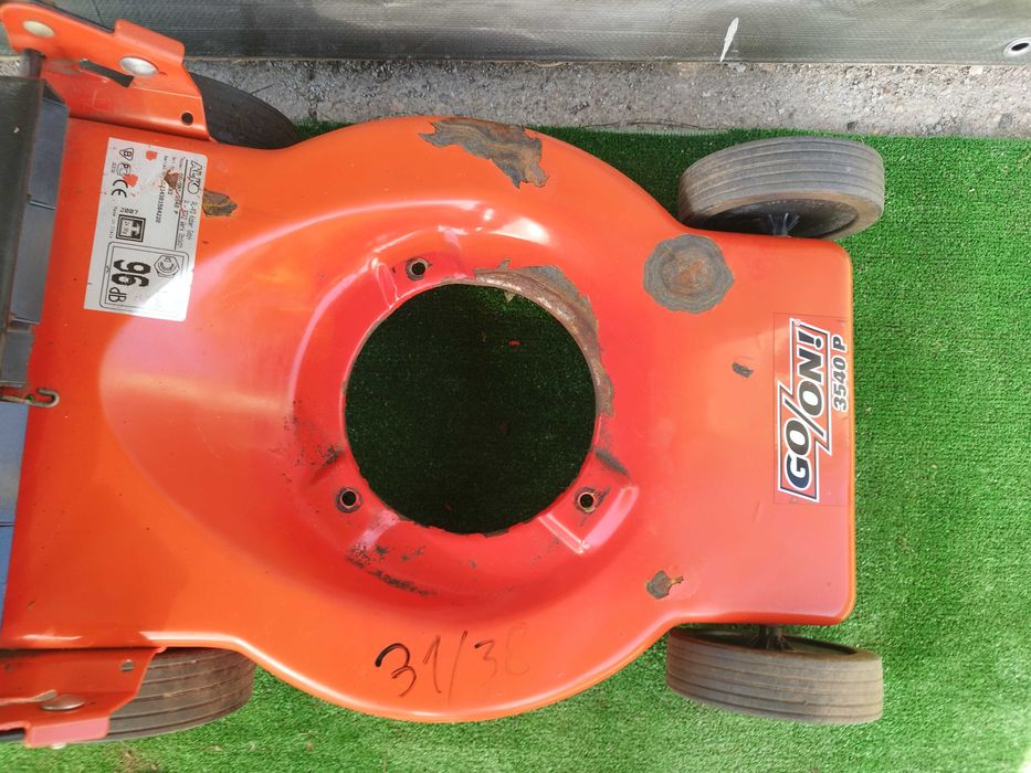 31. Laweta/wózek/obudowa do kosiarki 38 cm napęd