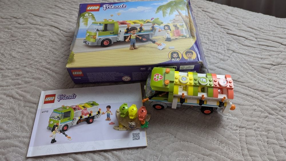 Lego Friends Сміттєпереробна вантажівка 41712