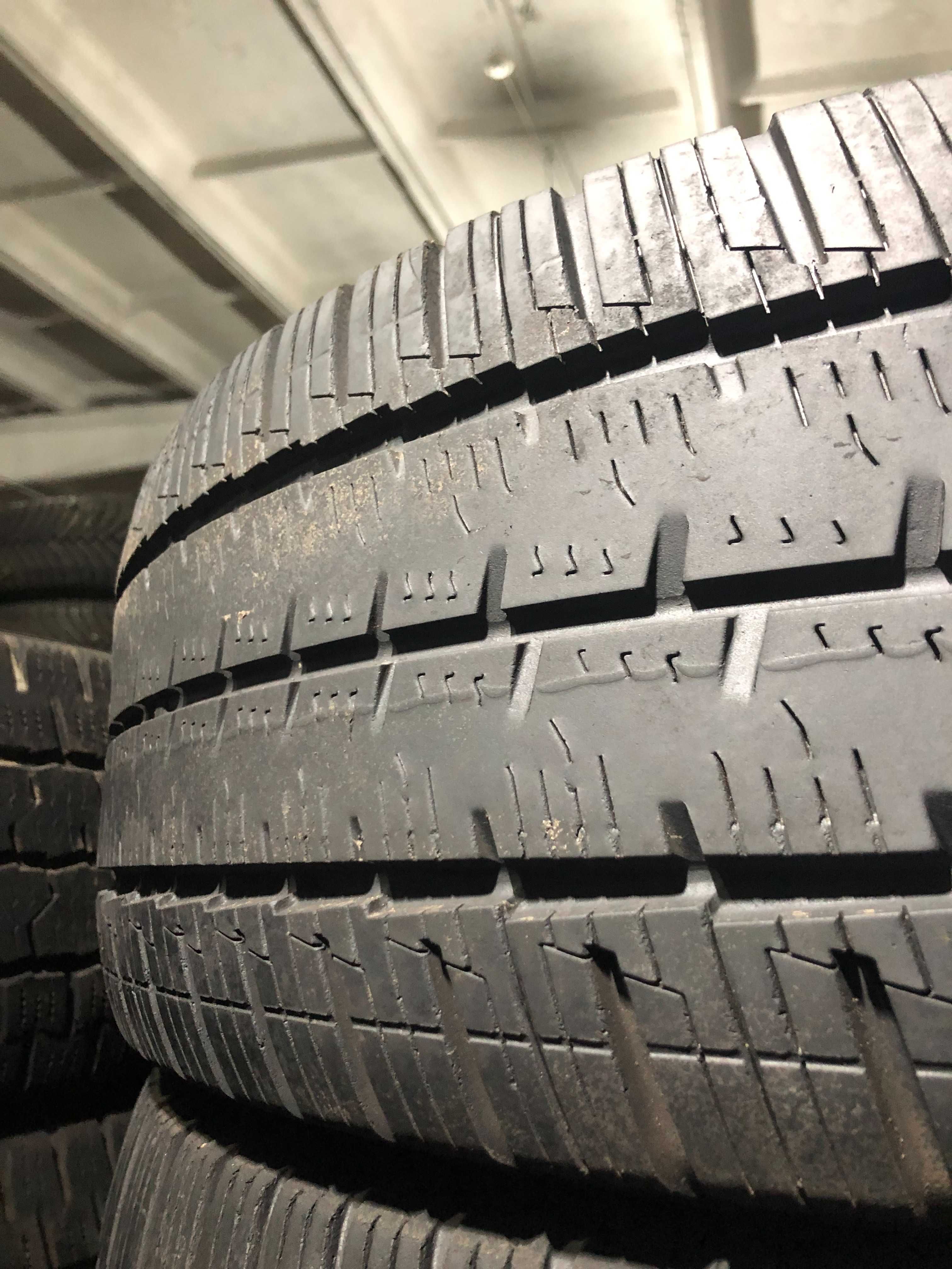 Шини 235/65 R16C Continental Van Contact 4Season
