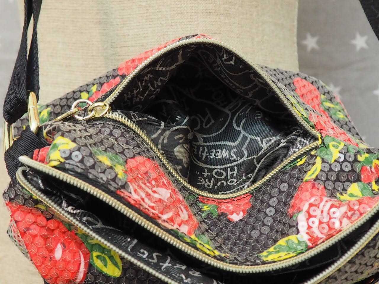 Torebka Betsey Johnson róże emo