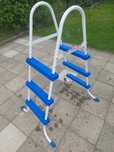 Trzystopniowa drabinka do basenu drabina wys. 130 cm (96 cm)