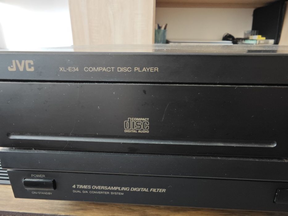 Odtwarzacz CD JVC XL-E34