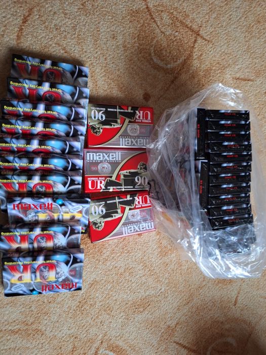 Kasety magnetofonowe MAXELL UR
