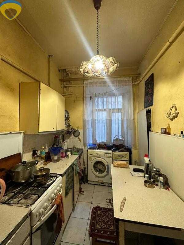 Продам 2 комн квартиру на Разумовской