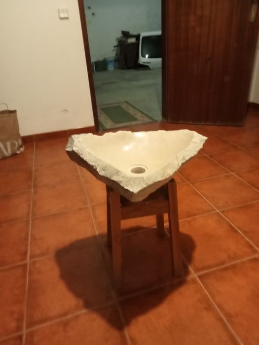 Vendo pias/lavatórios/mós