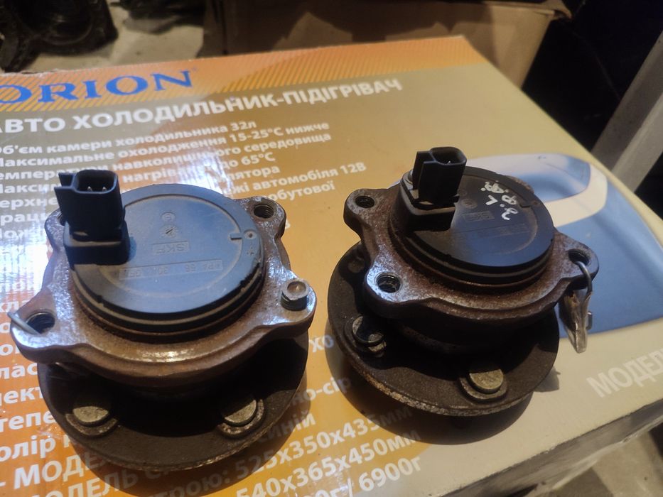 Задня права ліва ступиця Форд Фокус МК3 Форд Фієста