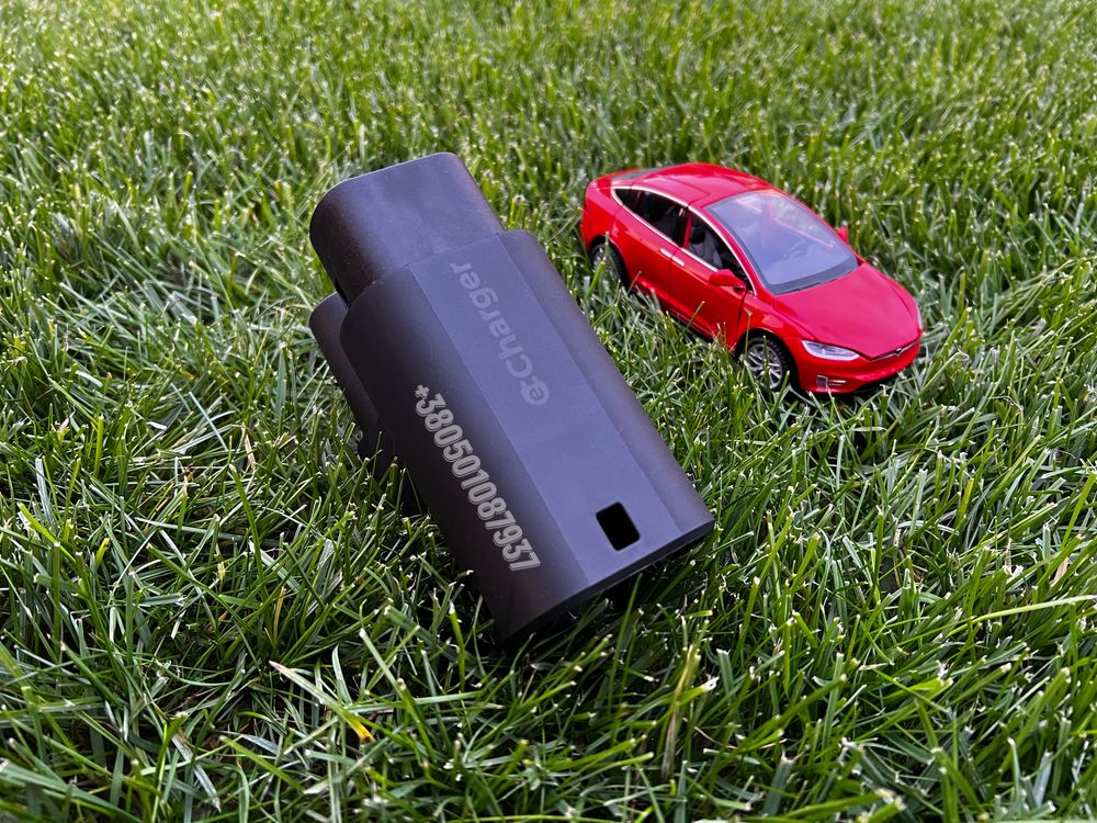 Перехідник швидкої зарядки Tesla Type 2 на ССS2 (DC, 210 А, 150 кВт)