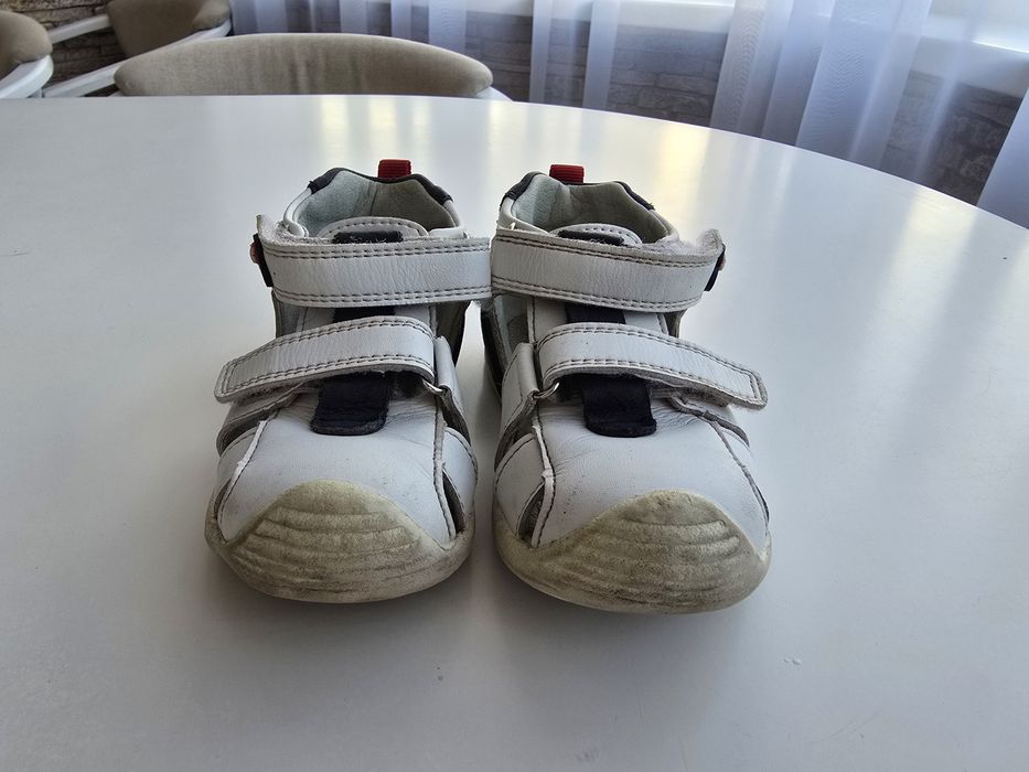 Дитячі сандалі, босоніжки шкіряні