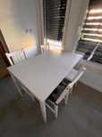 Mesa e cadeiras de cozinha IKEA