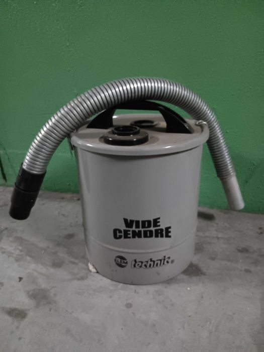 Deposito Aspirador para Cinzas de Lareira 20 lts