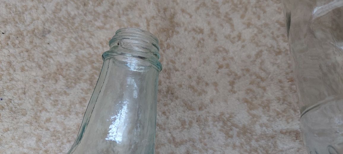 Скляні пляшки 1,75 л з ручками, б/к.