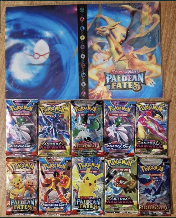 Album plus karty pokemon