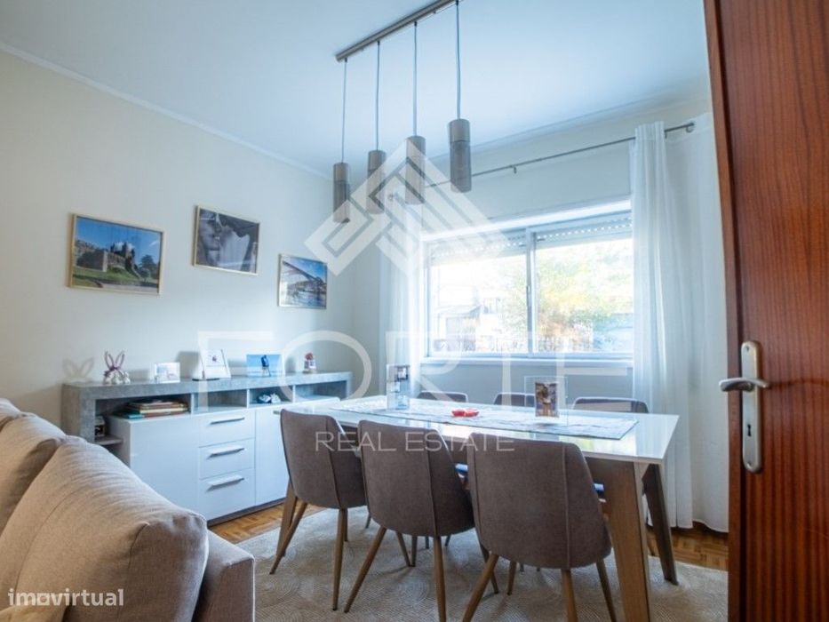 Andar Moradia T3 em Arrifana