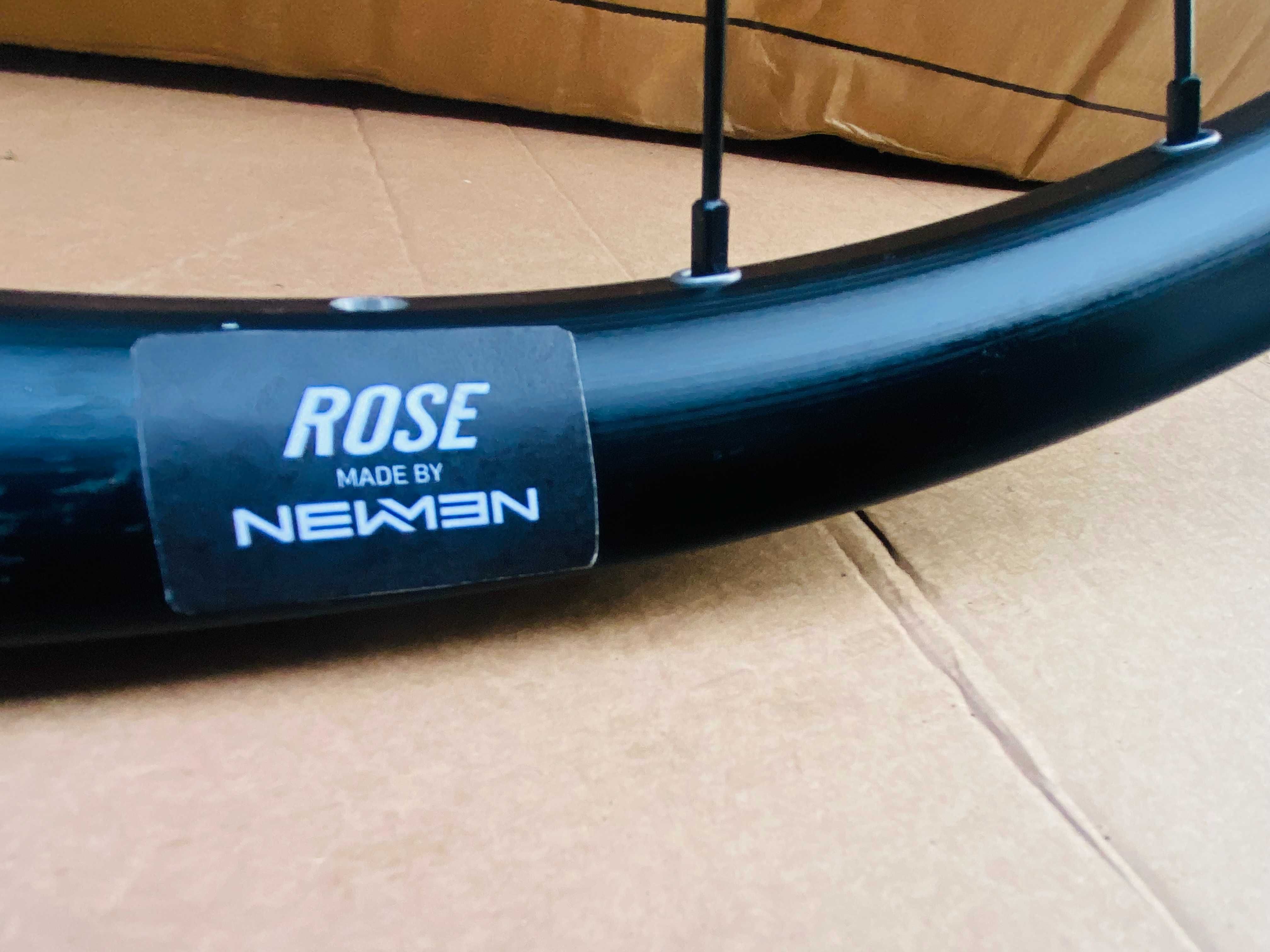 Koło Przednie 29" NEWMEN ROSE DT SWISS CenterLock BOOST 110x15 Maszyno