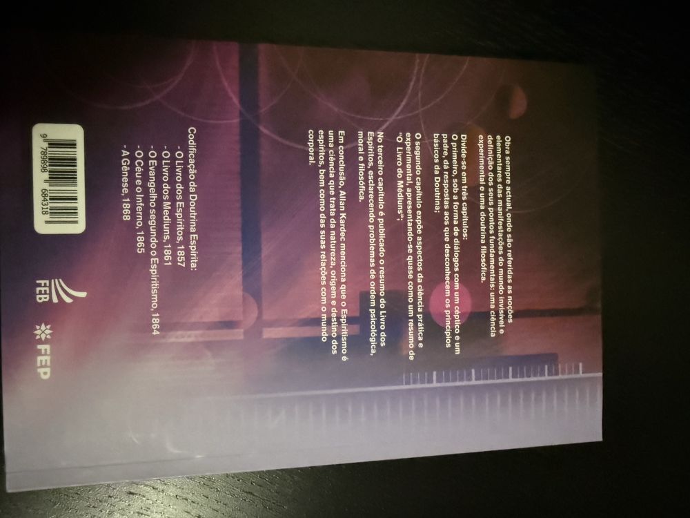 Vendo livro “O que é o espiritismo”