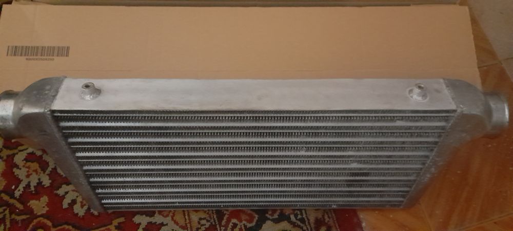 Intercooler XXL entrada e saida 76mm