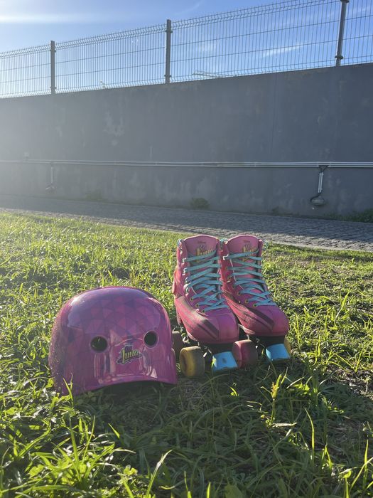 Patins e capacete da Soy Luna (Disney)