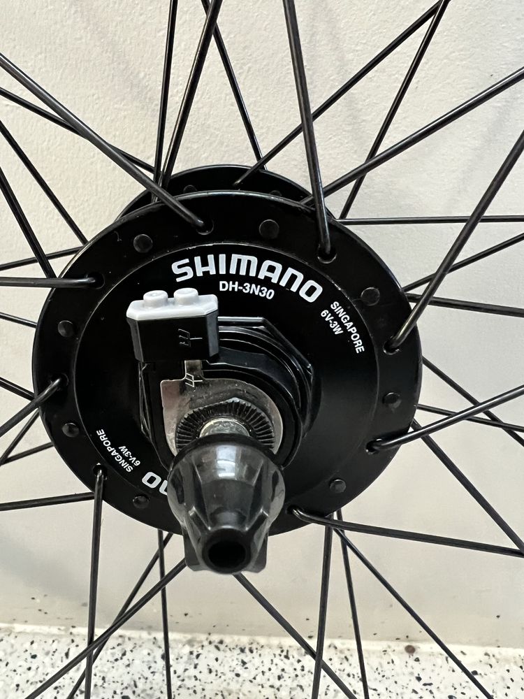 Koło 28” 700C prądnica dynamo Shimano DH-3N30 6V 3W QR