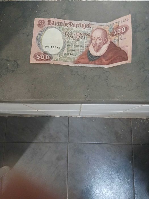 Vendo Escudos de 5000,1000,500,100,50,
