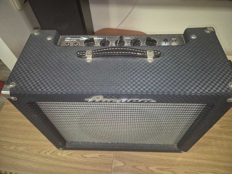 Гітарний комбо-підсилювач Ampeg Superjet 12 (не Фендер)