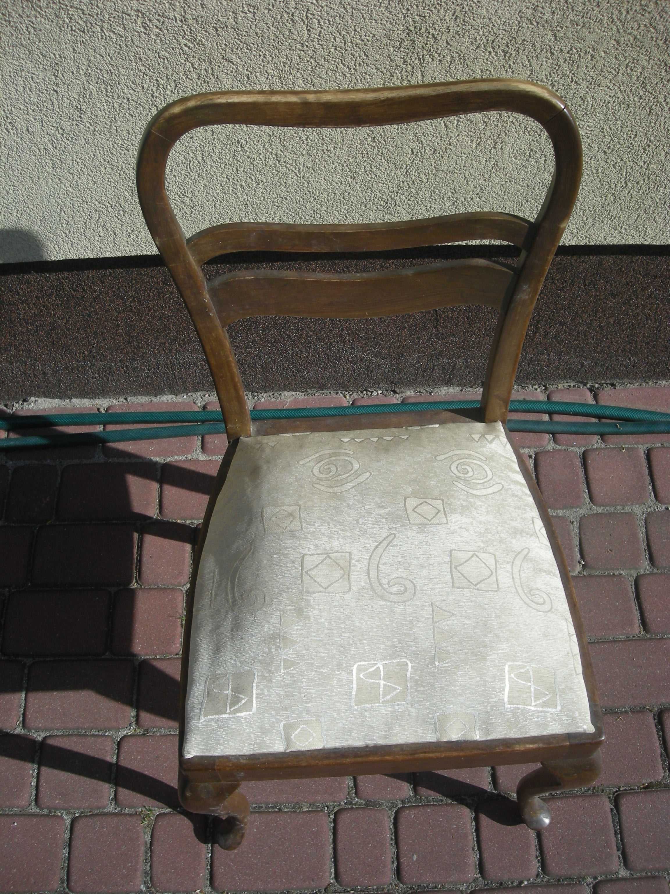 stare przedwojenne krzesło