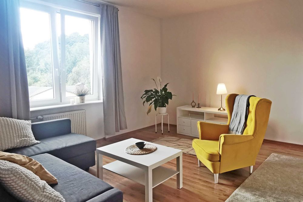 KAWALERKA wynajem - Gdynia - osobna DUŻA kuchnia - mieszkanie 35 m² !