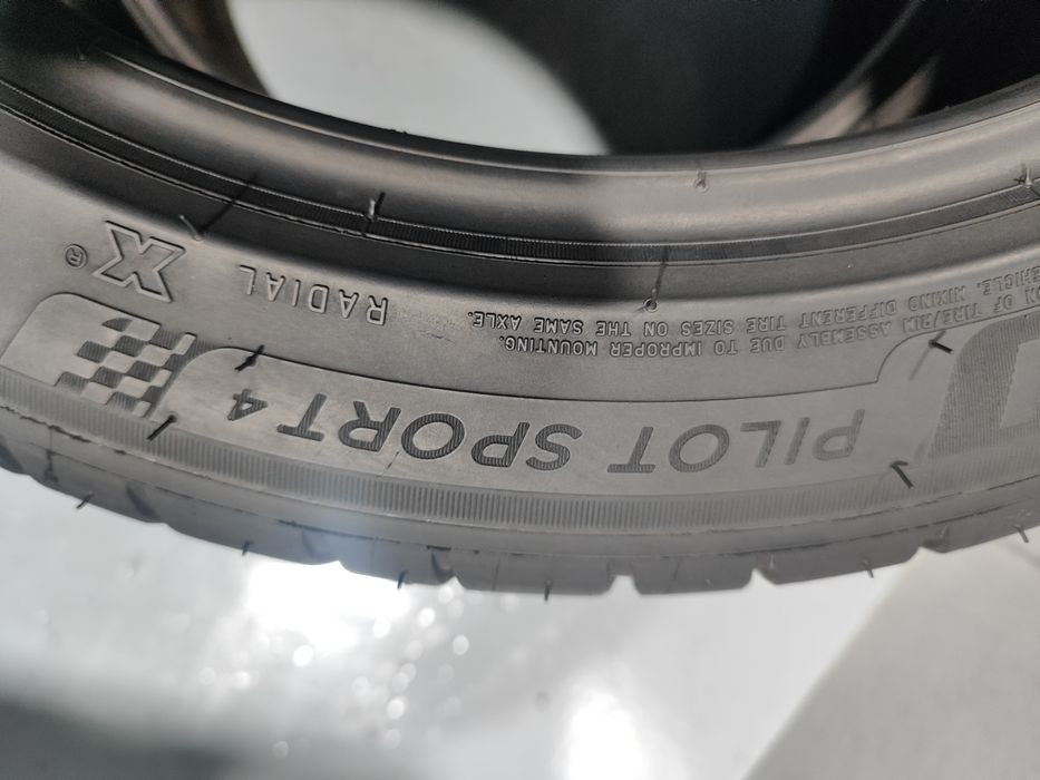 2 pneus como novos 225-45R17 Michelin - Oferta dos Portes